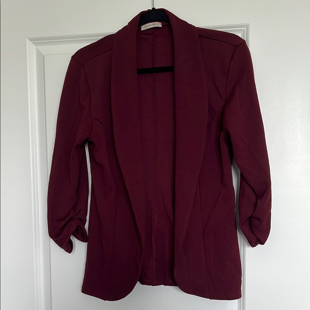 Burgundy Blazer with Ruched Sleeves and Classic Lapel